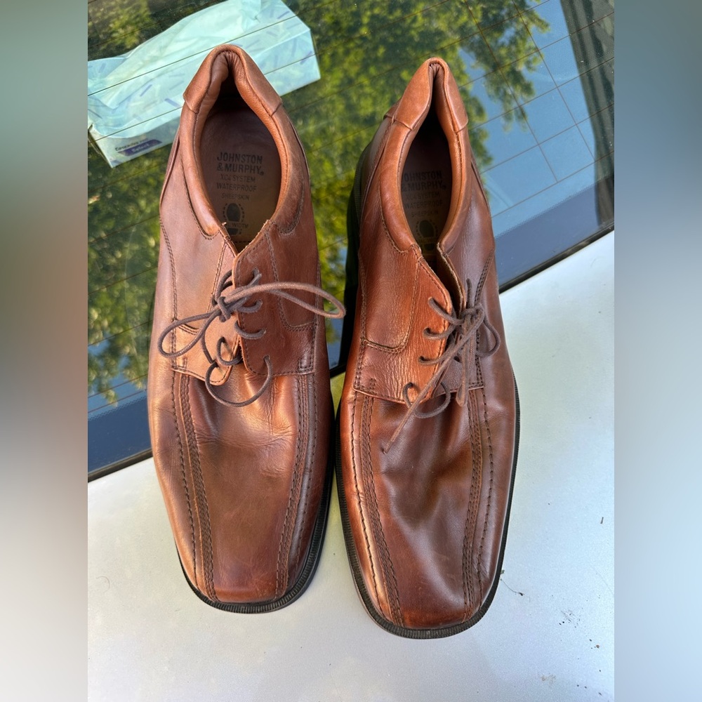 Johnston & Murphy Men's Tan Leather Oxfords